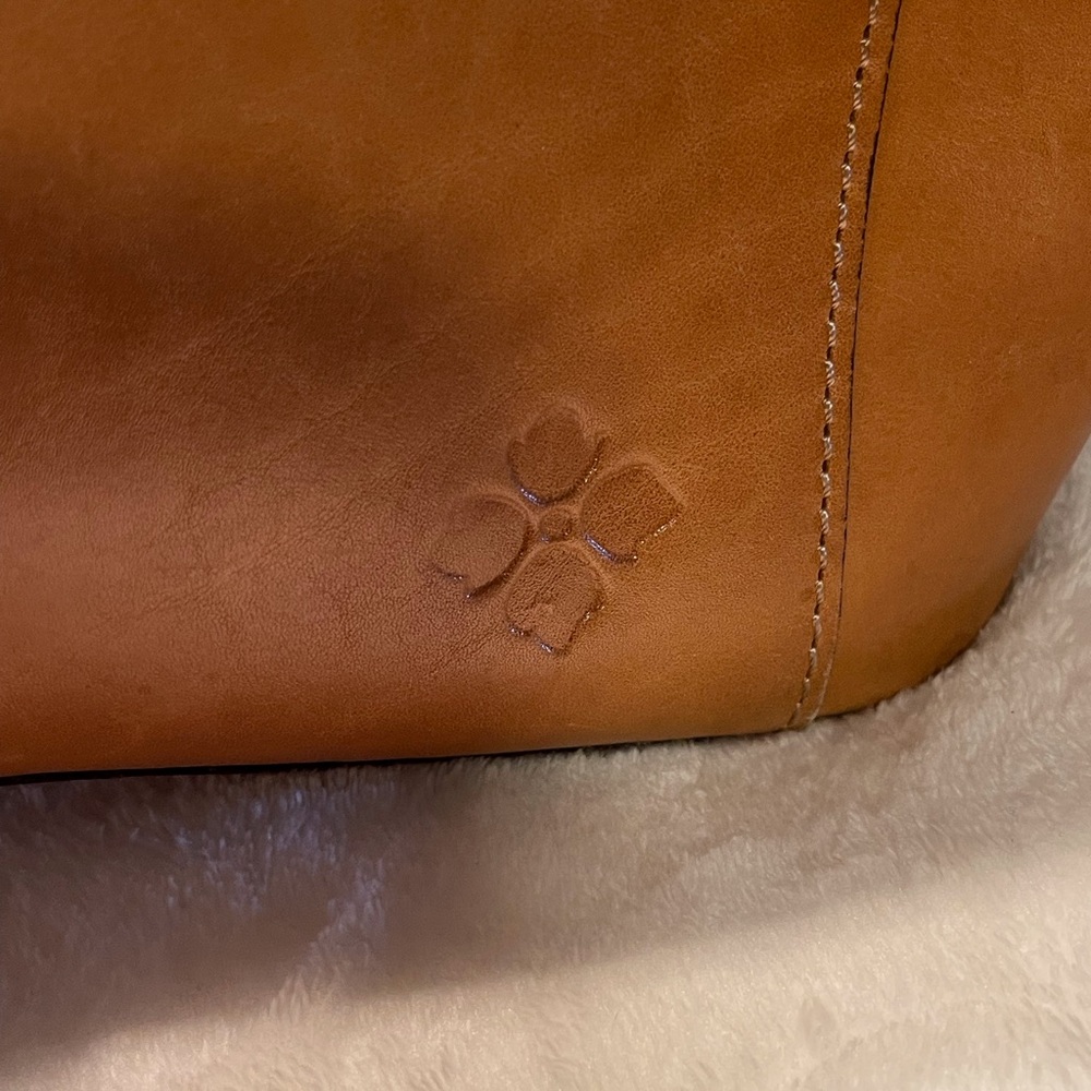 Patricia Nash Shoulder Bag - Picture 13 of 13